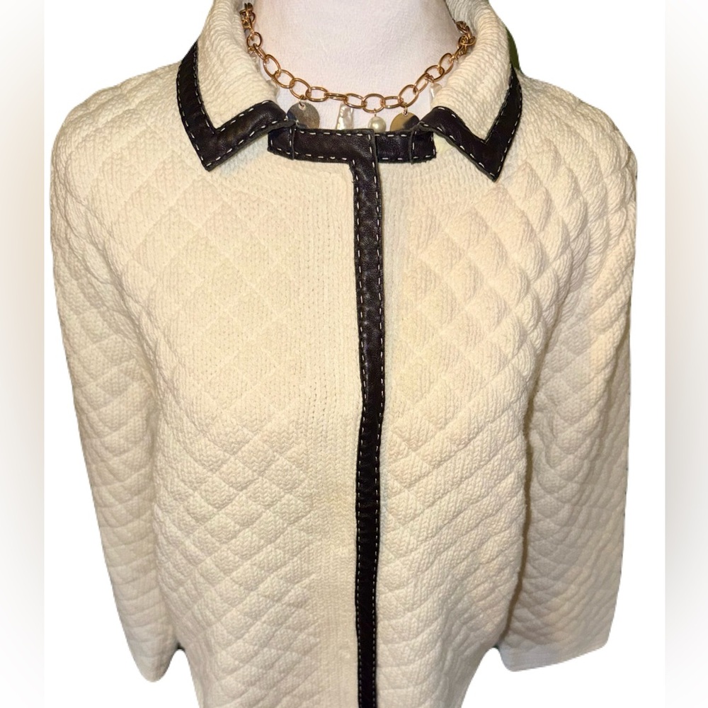 Vintage Doncaster Ivory Quilted Lined Sweater Jacket with Black Leather Trim - Picture 3 of 15